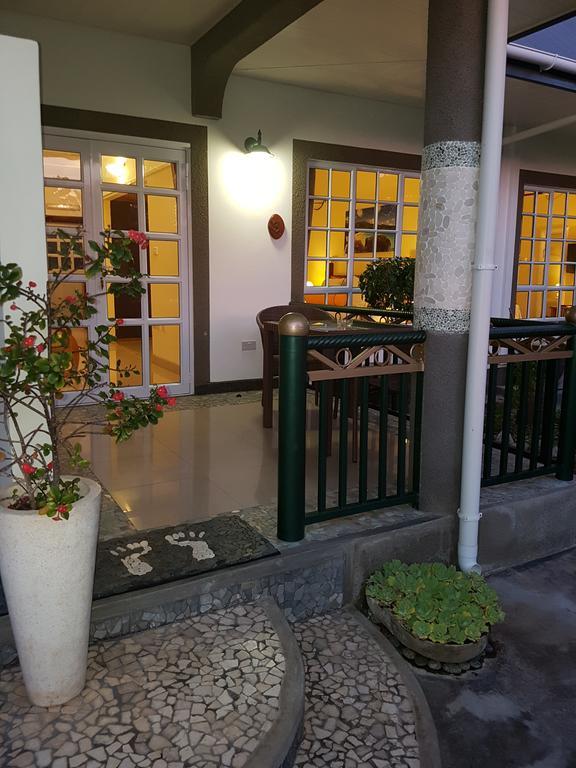 Maison Charme De L'Ile 라디게 외부 사진